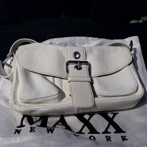 Hand bag